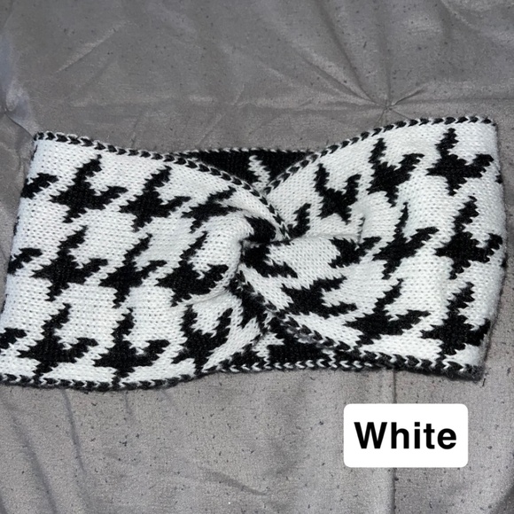 Knitted Cozy Headband New (1) - Picture 3 of 7